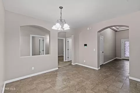 Entry Way - 11368 E Ranch Ct, El Paso, TX 79934 photo 4 of 7