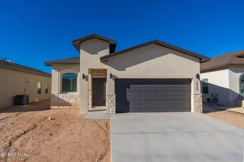 136 Dawson St, Santa Teresa, NM 88008