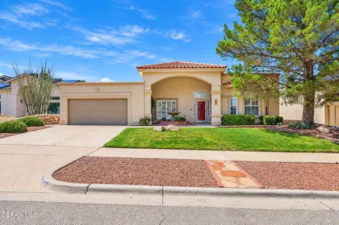 1385 Rainbow Ridge Dr, El Paso, TX 79912