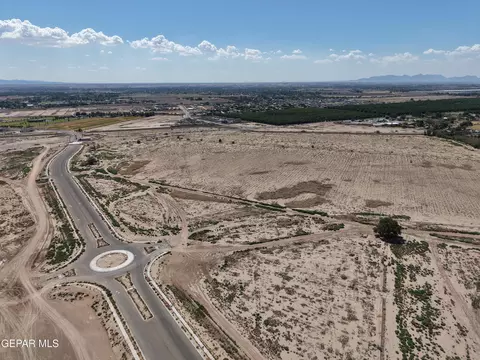 12648 N Loop Dr, Clint, TX 79836 photo 11