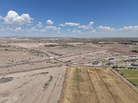 12648 N Loop Dr, Clint, TX 79836 photo 10
