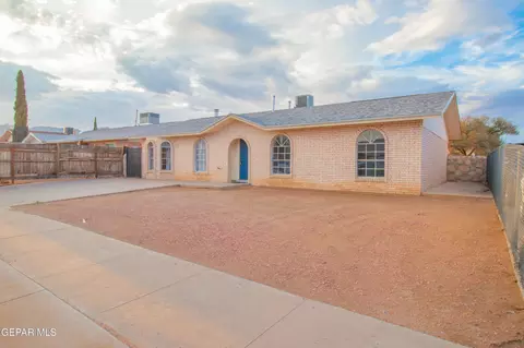 5525 Van Horn Dr, El Paso, TX 79924