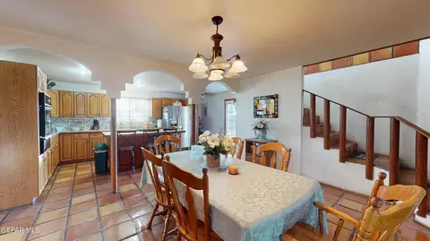 Dining - 12421 N Loop Dr, Clint, TX 79836 photo 2 of 4