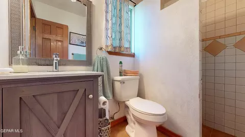 Bath - 12421 N Loop Dr, Clint, TX 79836 photo 3 of 3