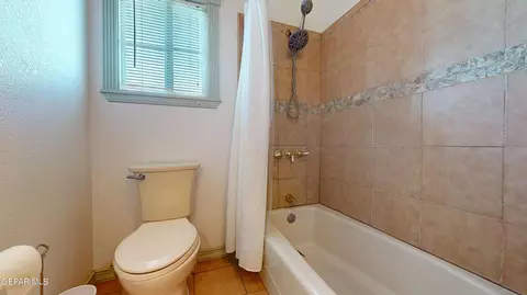 Bath - 12421 N Loop Dr, Clint, TX 79836 photo 1 of 3
