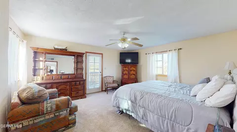 Bedroom - 12421 N Loop Dr, Clint, TX 79836 photo 3 of 8