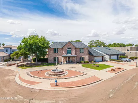 2117 Home Show Ln, El Paso, TX 79936