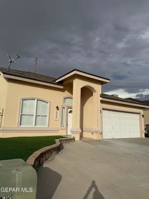 12305 Olga Mapula Dr, El Paso, TX 79936