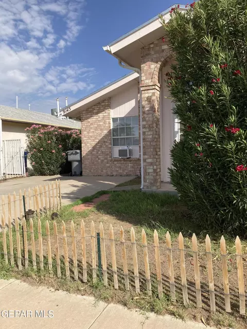 9145 Bur Oak Cir, El Paso, TX 79907