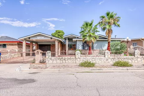 11387 Beach Front Dr, El Paso, TX 79936