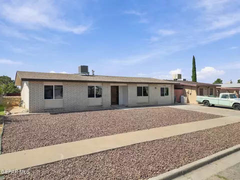 11172 Cutty Sark Dr, El Paso, TX 79936