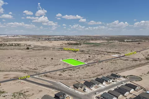 12537 N Loop Dr, Clint, TX 79836 photo 2
