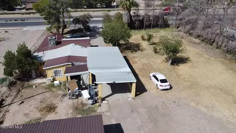 9743 Alameda Ave, Socorro, TX 79927