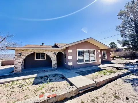 321 2nd St, Sunland Park, NM 88063