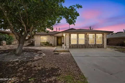 10422 Birthstone Dr, El Paso, TX 79925