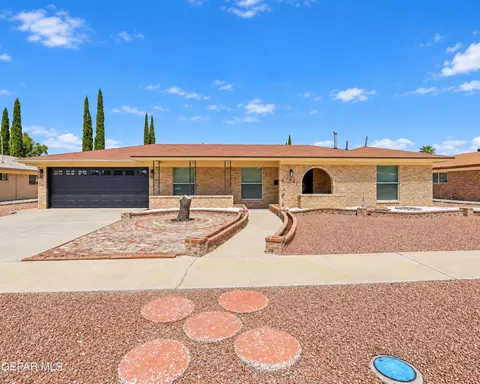 10605 Causeway Dr, El Paso, TX 79935
