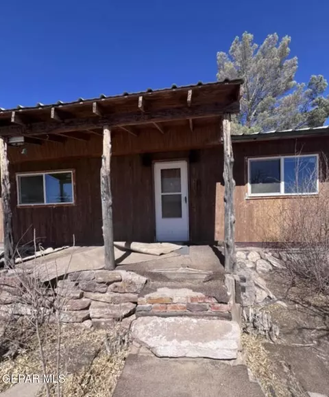 816 N Martin Ave, Sierra Blanca, TX 79851