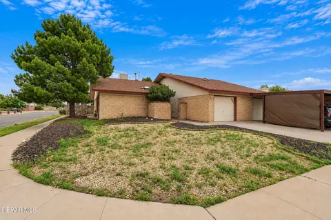 10633 Jetrock Dr, El Paso, TX 79935