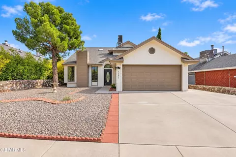 7132 Canyon Run Dr, El Paso, TX 79912