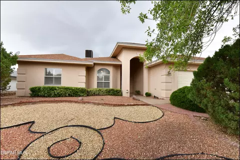 7013 Mineral Ridge Dr, El Paso, TX 79912