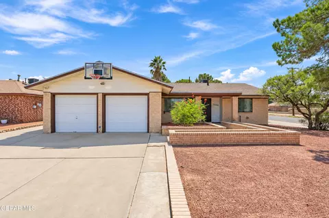 2300 Sea Side Dr, El Paso, TX 79936