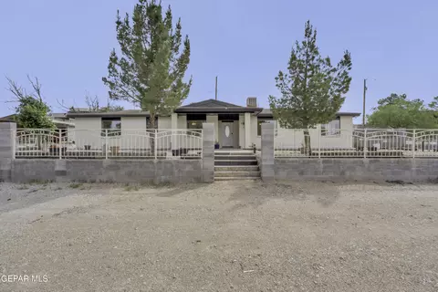 943 Quail Mesa Dr, Socorro, TX 79927