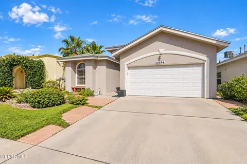 2094 Crystal Ridge St, El Paso, TX 79938