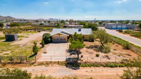 15964 Gay Lynn Rd, El Paso, TX 79938