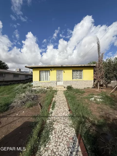 8919 Robert Dr, El Paso, TX 79904