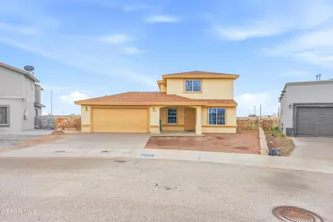 201 Sun View Ln, Horizon City, TX 79928