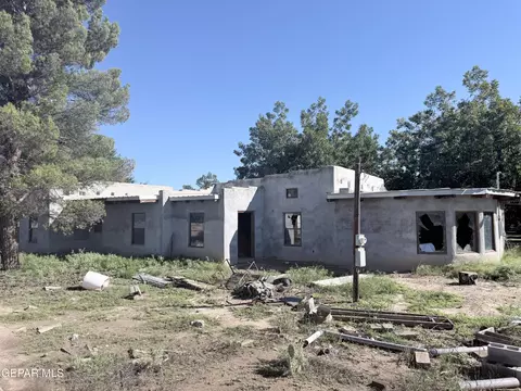 925 W Savannah Rd, San Miguel, NM 88058