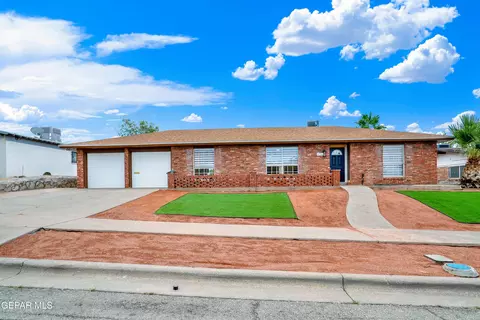 6704 Southwind Dr, El Paso, TX 79912