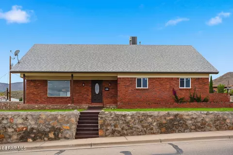 8811 Magnetic Dr, El Paso, TX 79904