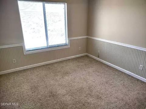 Bedroom - 633 Bariloche Dr, Anthony, TX 79821 photo 3 of 5