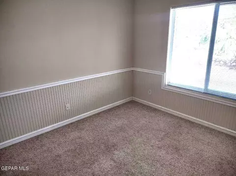Bedroom - 633 Bariloche Dr, Anthony, TX 79821 photo 4 of 5