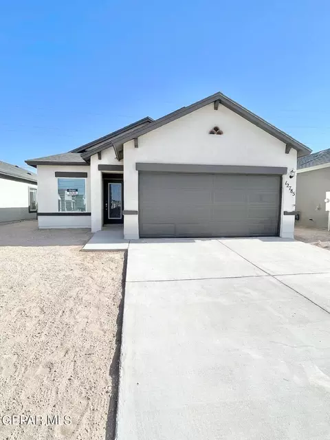 424 Joyfield Dr, Clint, TX 79836