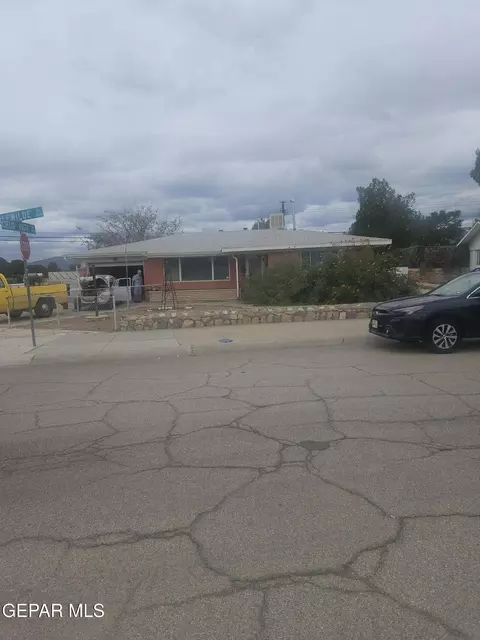1201 Idlewilde Dr, El Paso, TX 79925