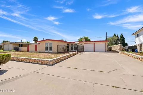 8404 Mineola Dr, El Paso, TX 79925