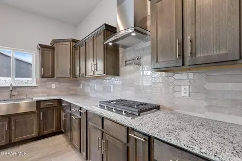 Kitchen - 11477 Eclipse, Socorro, TX 79927 photo 7 of 7