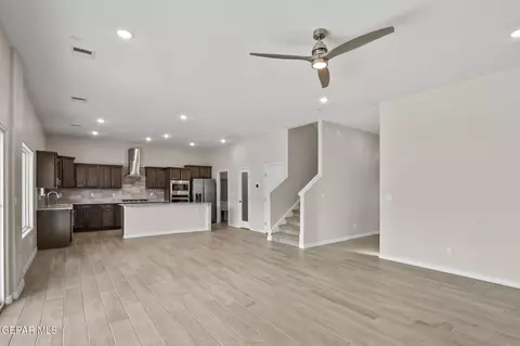 Living - 11477 Eclipse, Socorro, TX 79927 photo 2 of 4
