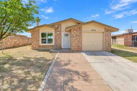 10705 Rhyolite Dr, El Paso, TX 79924