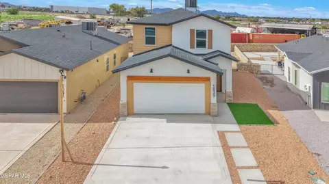 1039 Sidonia Pl, Socorro, TX 79927