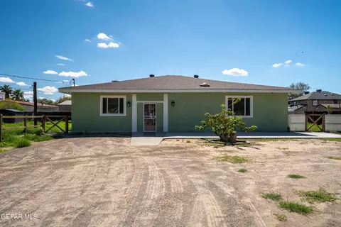 640 Mcadoo Dr, Socorro, TX 79927