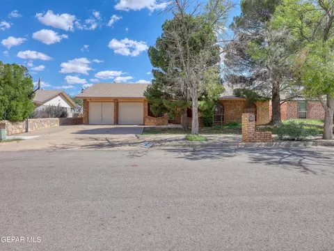 3540 Proud Eagle Dr, El Paso, TX 79936