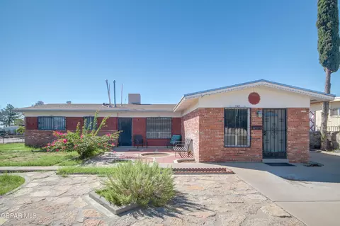 4724 Ambassador Dr, El Paso, TX 79924