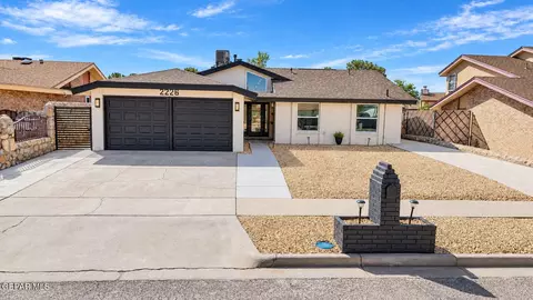 2226 Robert Wynn St, El Paso, TX 79936
