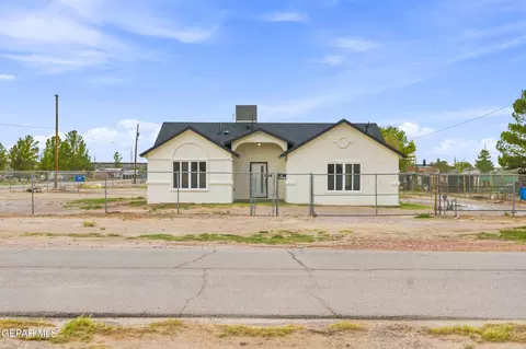 11571 Riverside Rd, Socorro, TX 79927