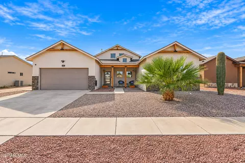 640 David Ortiz St, Socorro, TX 79927