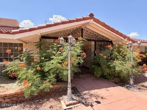 401 Pocano Ln, El Paso, TX 79912
