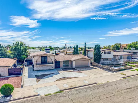 10216 Maxwood Dr, El Paso, TX 79925